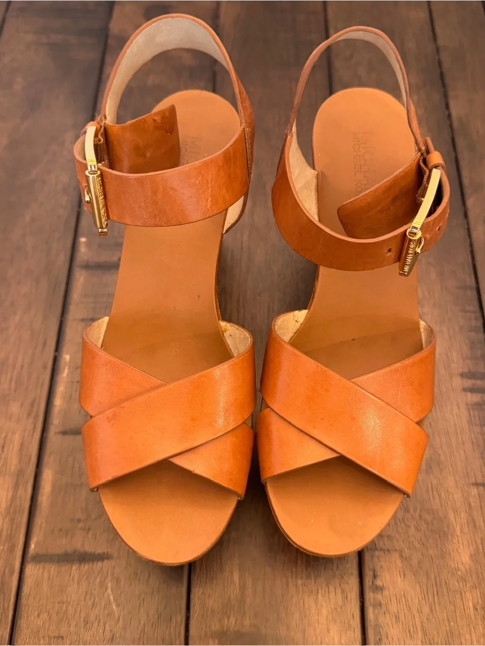 Michael Kors Peggy Platform Luggage Leather Tab Wedge Sandal Size 6.5M Boho Chic